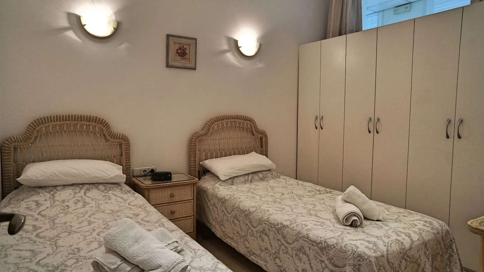 Skol Apartments Marbella Hotel