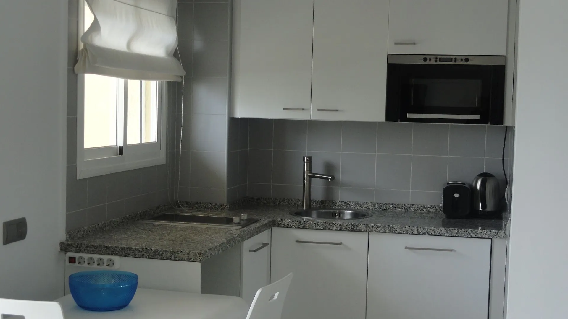 Skol Apartments Marbella Hotel